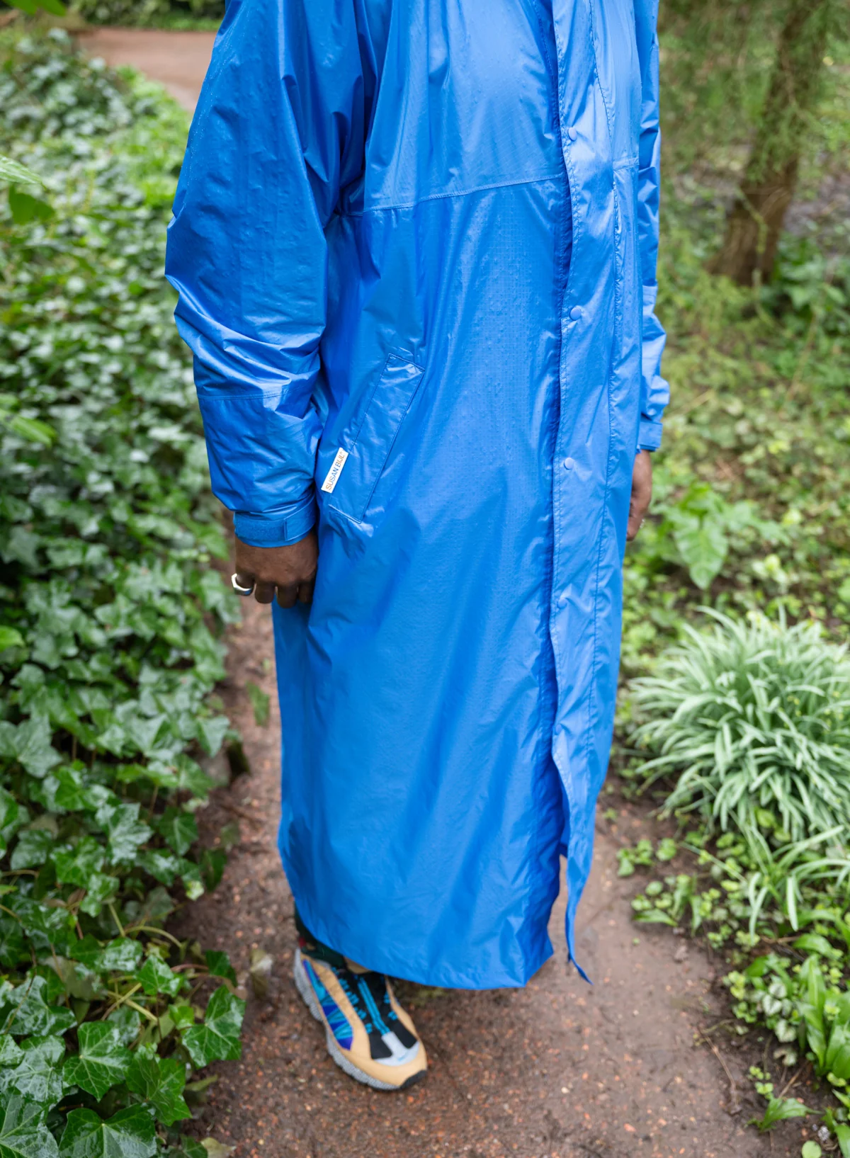 The New Raincoat Blue - Image 5