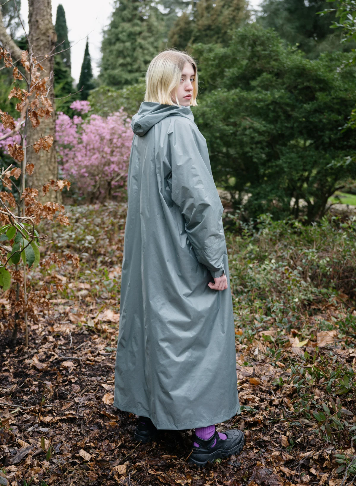 The New Raincoat Grey - Image 3